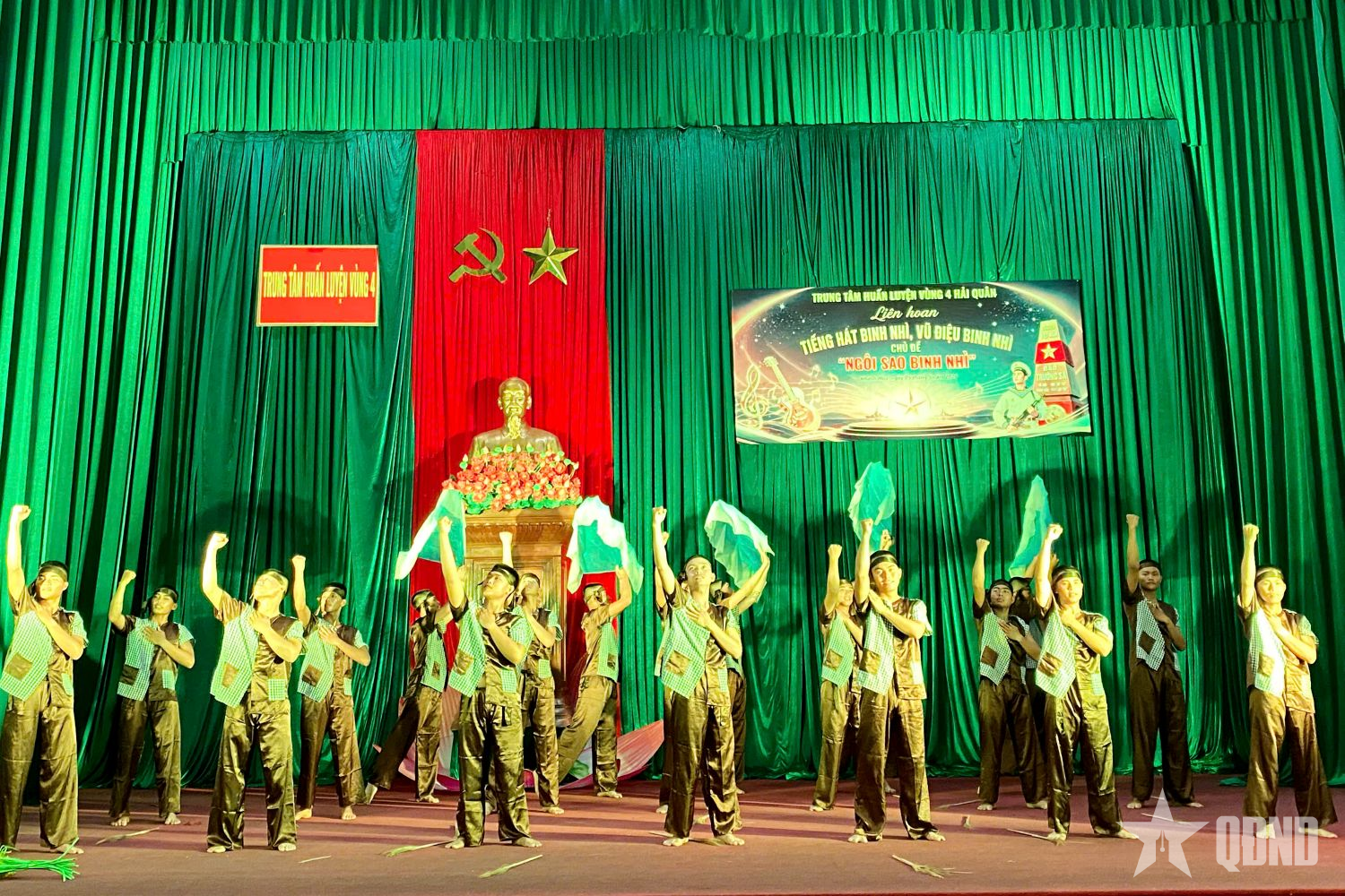 Sôi nổi Liên hoan “Tiếng hát binh nhì, Vũ điệu binh nhì”